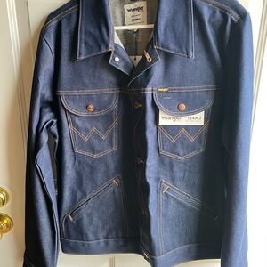 Iconic Wrangler Blue Denim Jacket with Cooper Stitching